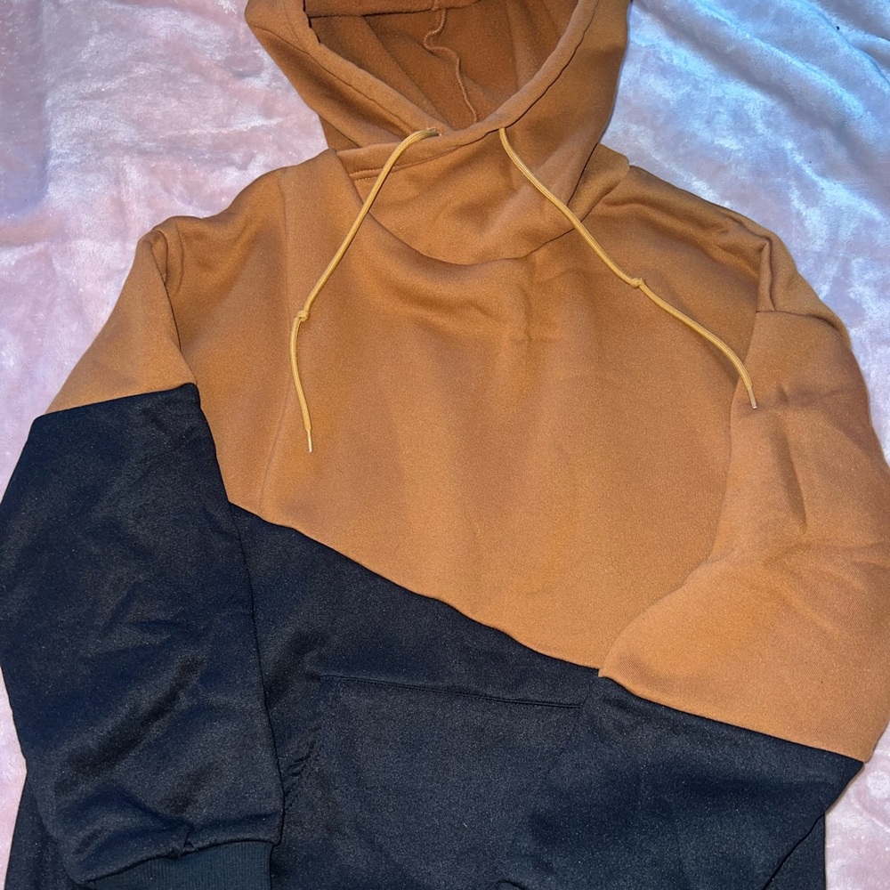 Cross over hoodie